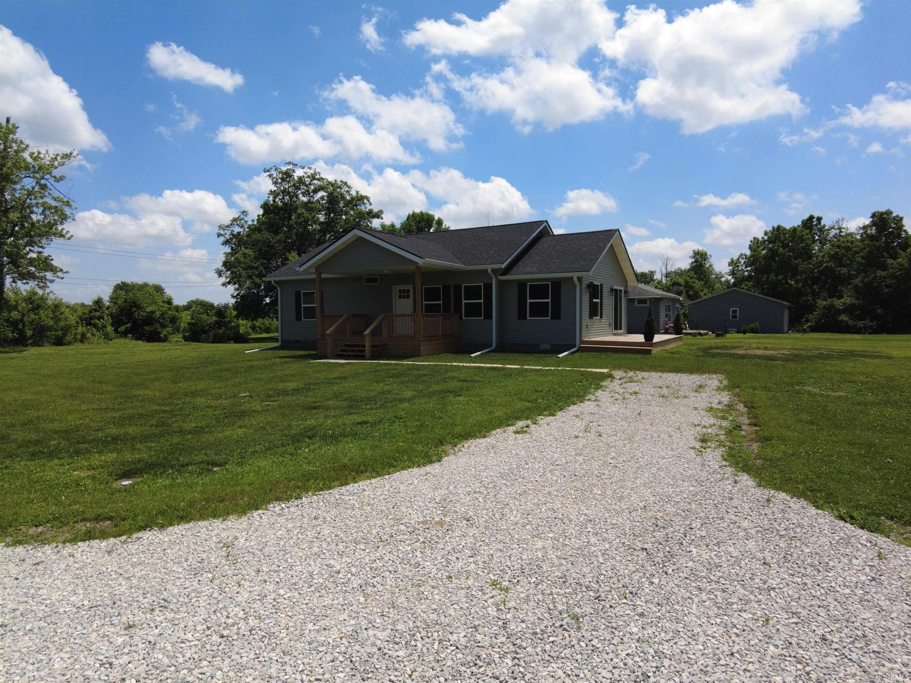 444 South 4th Street Mitchell, IN 47446 - Photo 3 of 18