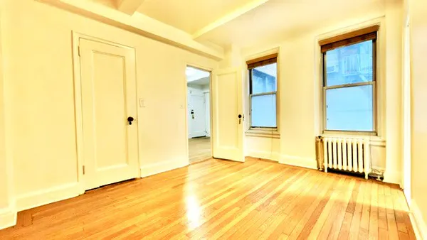 $3,395 | 325 West 45th Street, Unit 309 | Hell's Kitchen