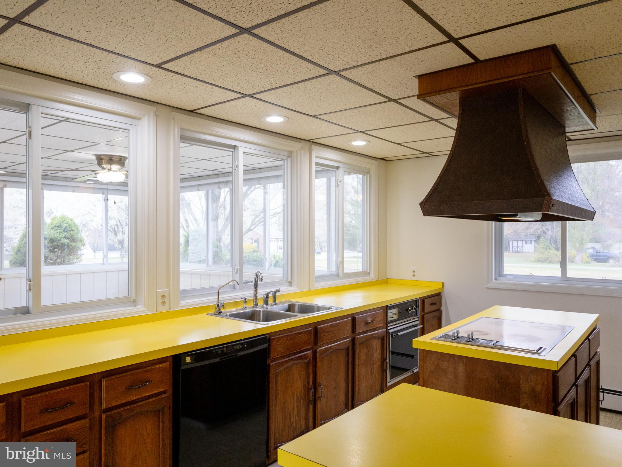 9301 Dogwood Road Baltimore, MD 21244 - Photo 11 of 59