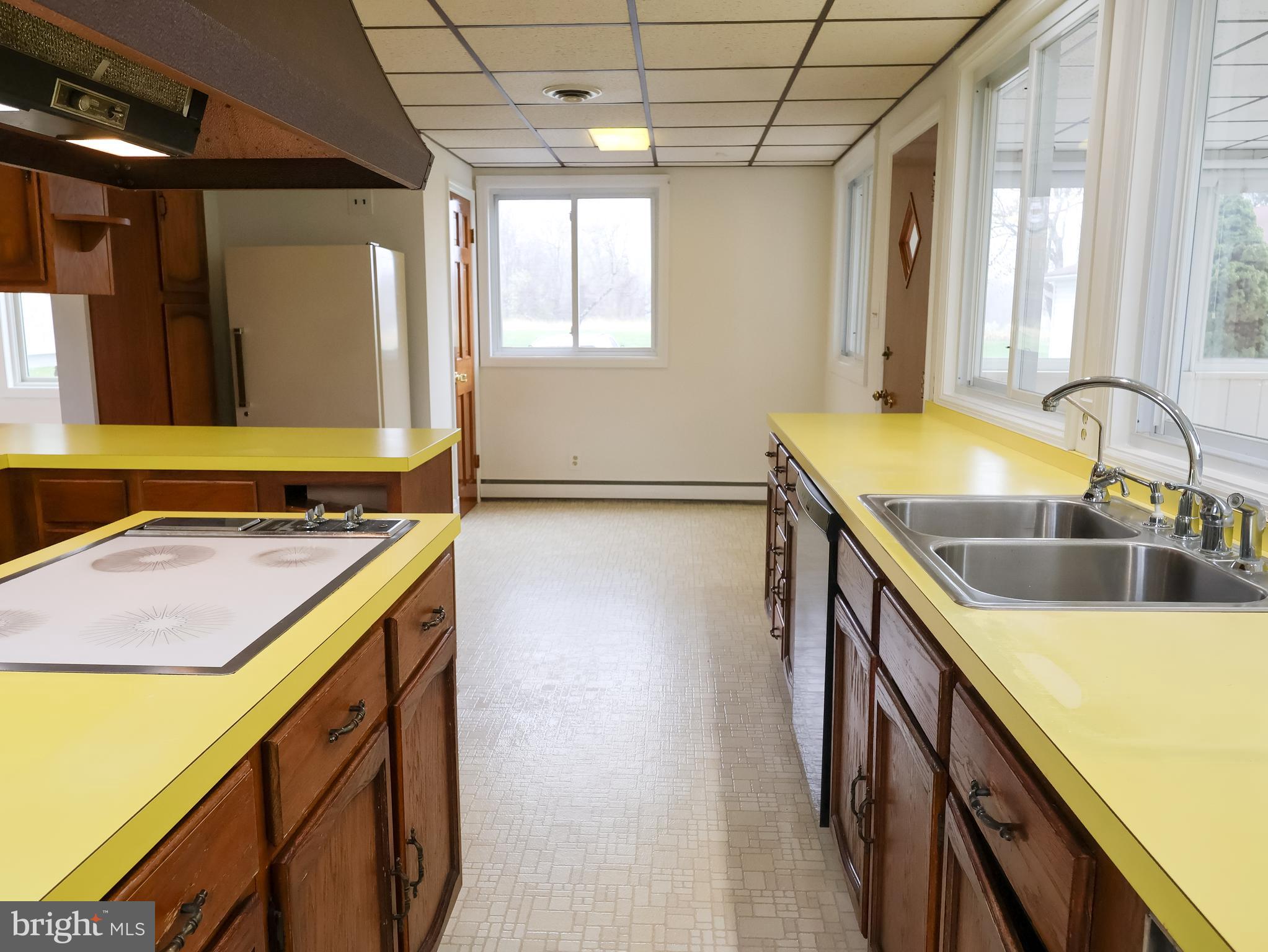 9301 Dogwood Road Baltimore, MD 21244 - Photo 15 of 59