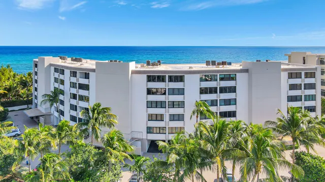 $1,395,000 | 6885 North Ocean Boulevard, Unit 3040, Ocean Ridge, FL 33435
