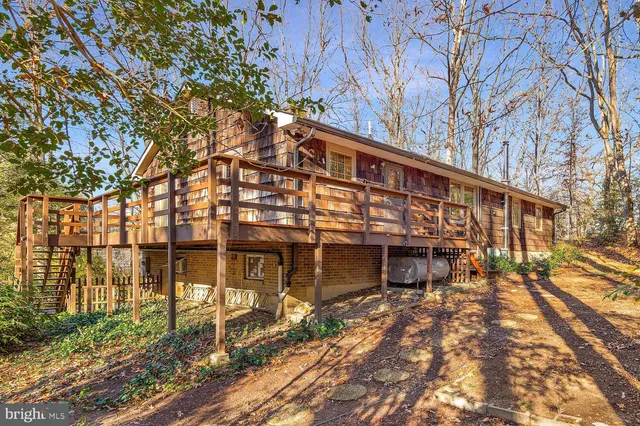 $575,000 | 111 Autumn Court, Huntingtown, MD 20639