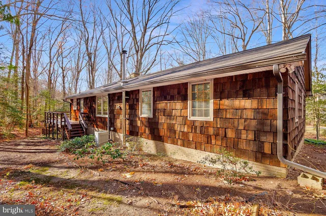 $575,000 | 111 Autumn Court, Huntingtown, MD 20639