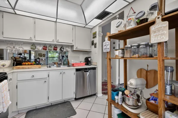$2,100 | 5299 Copperleaf Circle, Delray Beach, FL 33484