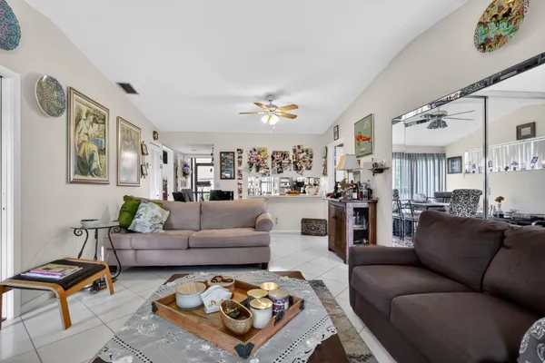 $2,100 | 5299 Copperleaf Circle, Delray Beach, FL 33484