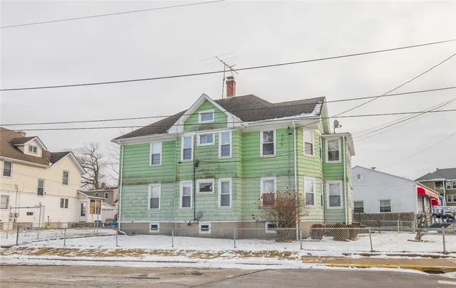 $389,000 | 1060 Park Avenue, Woonsocket, RI 02895