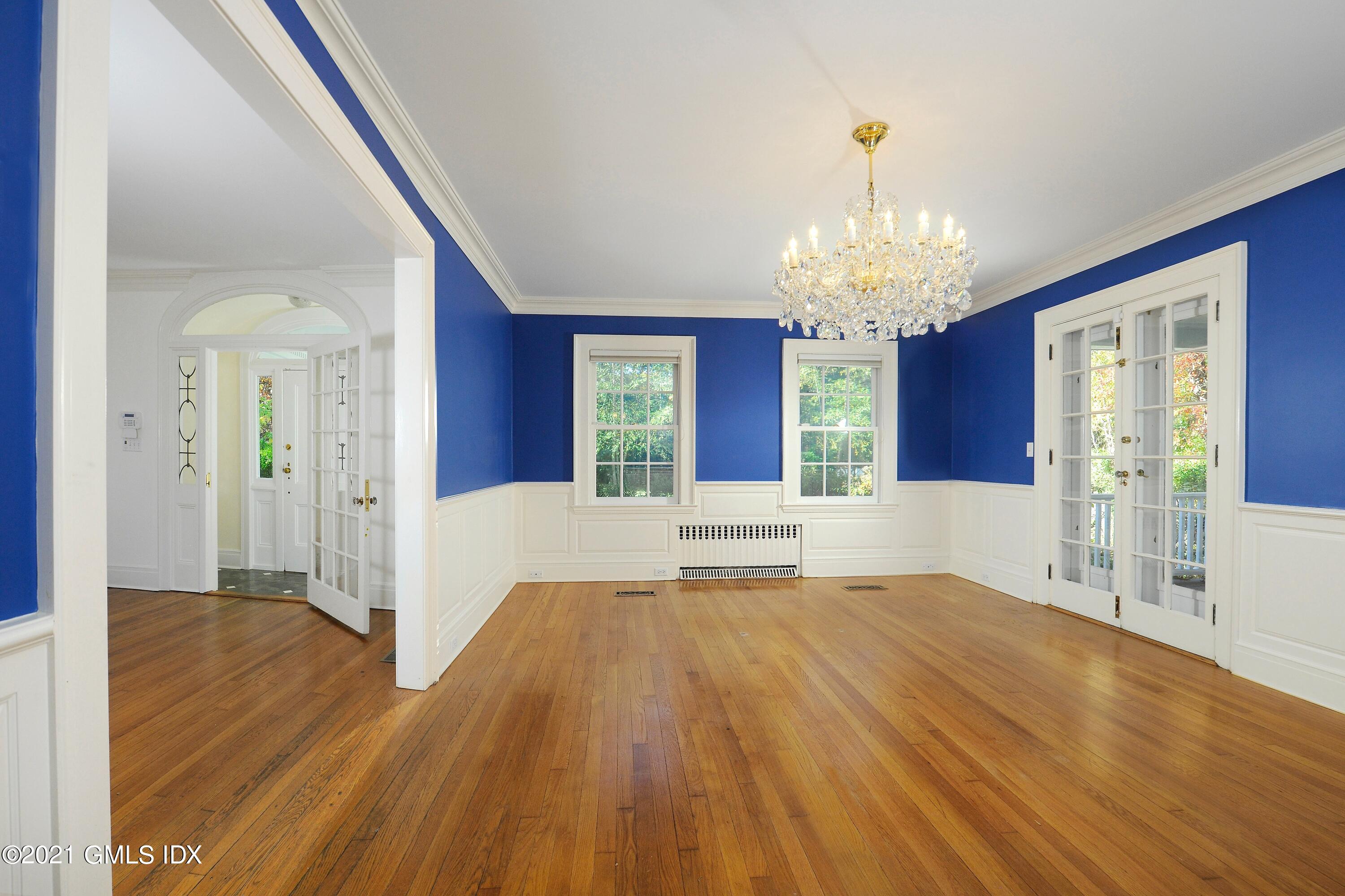 29 Stanwich Road Greenwich, CT 06830 - Photo 11 of 34 DngRm2