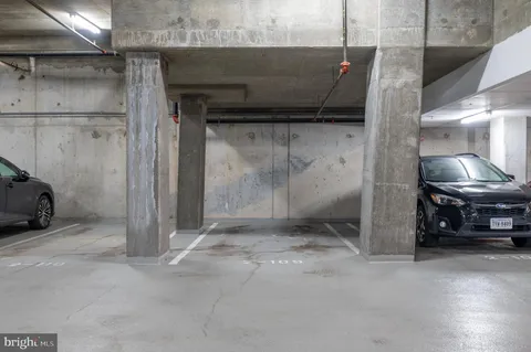 $530,000 | 2001 15th Street North, Unit 805, Arlington, VA 22201