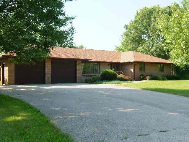 13335 Springhill Road Prophetstown, IL 61277 - Photo 1 of 9