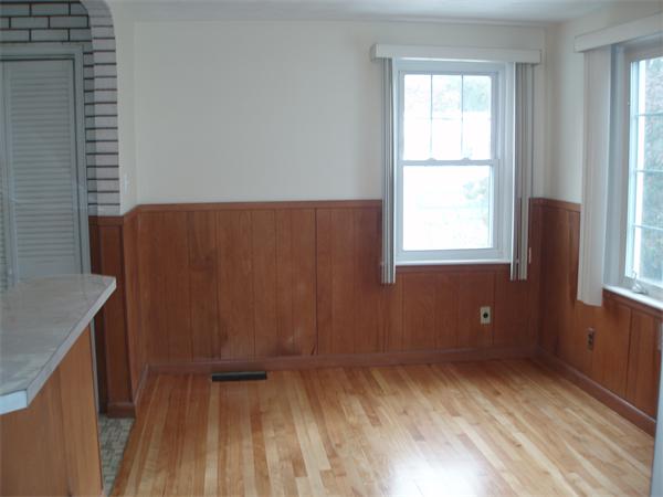 45 Sheffield Road Waltham, MA 02451 - Photo 4 of 16