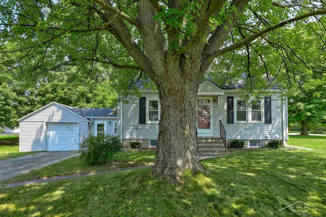 5720 Shattuck Road Saginaw, MI 48603 - Photo 2 of 41 50050045-1.JPG