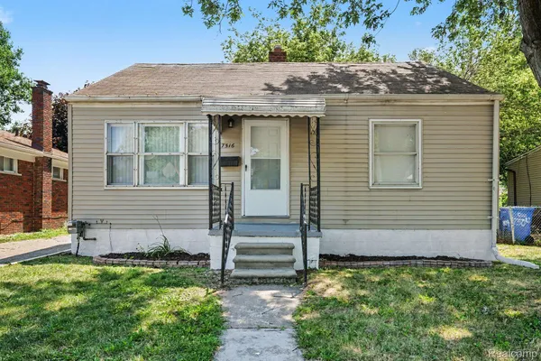 $99,000 | 7516 Fisher Avenue, Warren, MI 48091