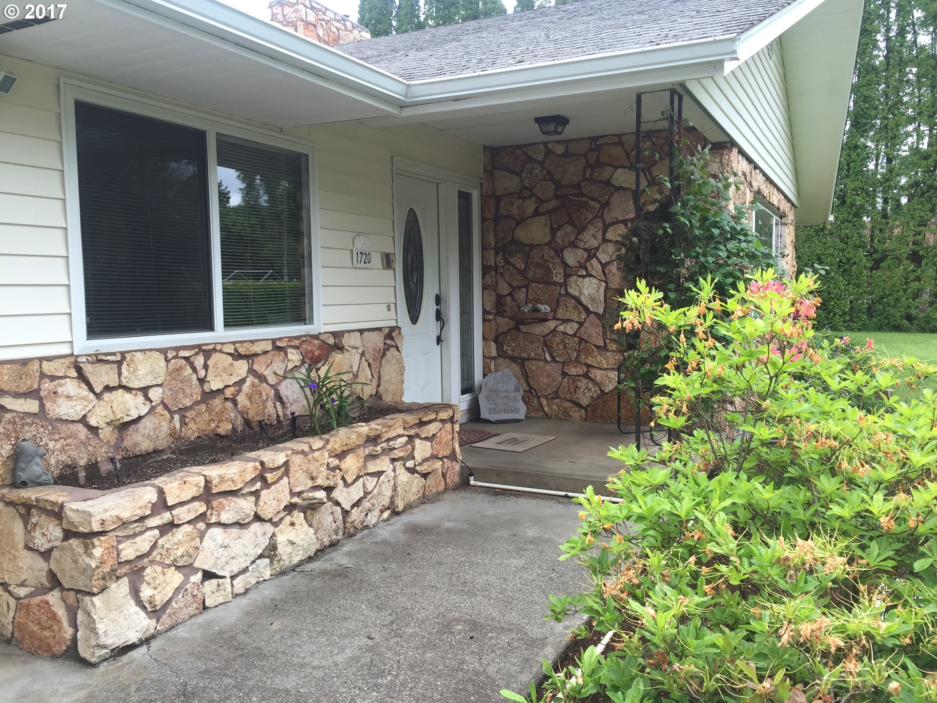 1720 Fir Road Forest Grove, OR 97116 - Photo 2 of 18 Gallery Image 2
