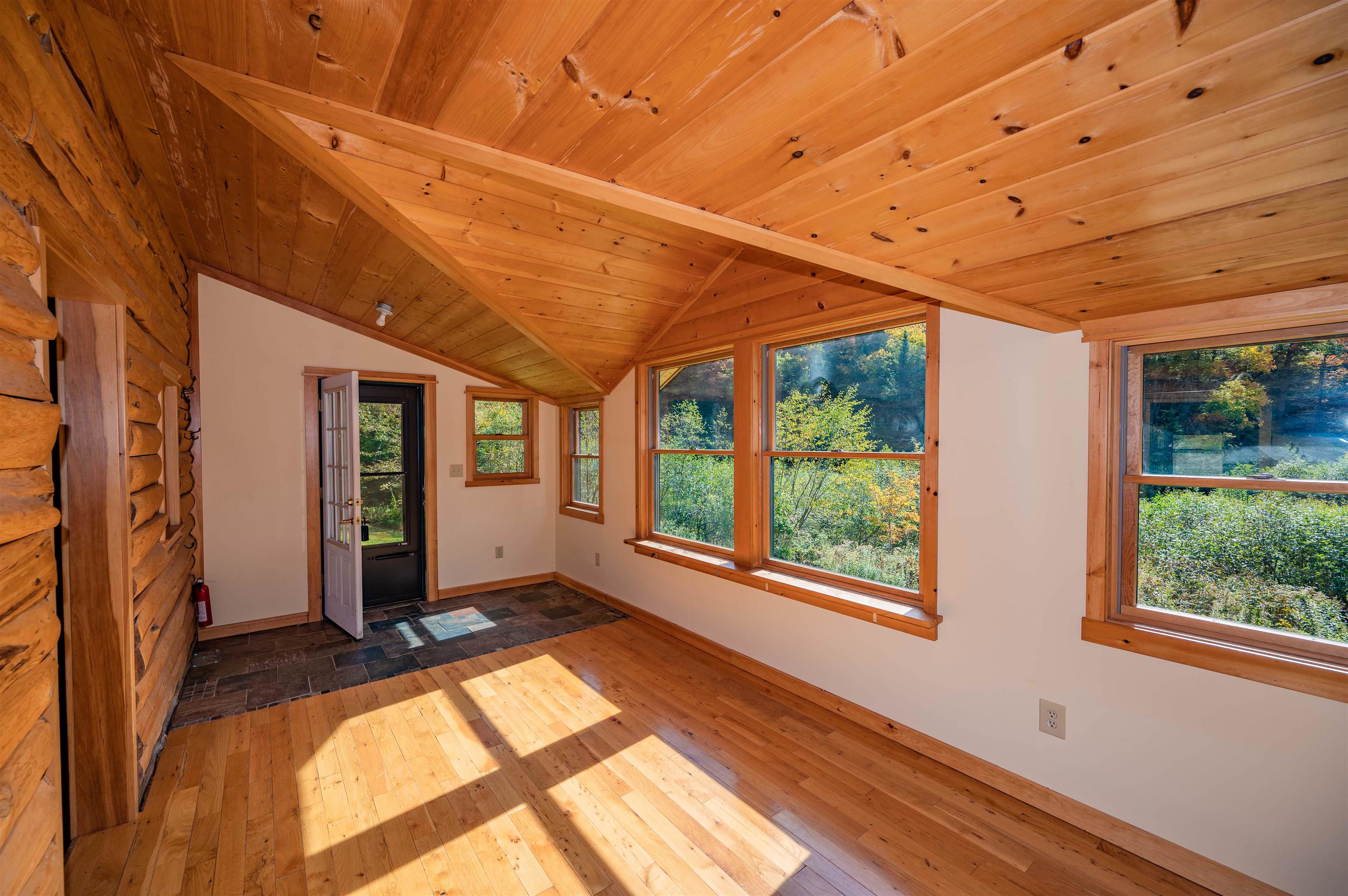 1820 County Road Woodbury, VT 05650 - Photo 17 of 38