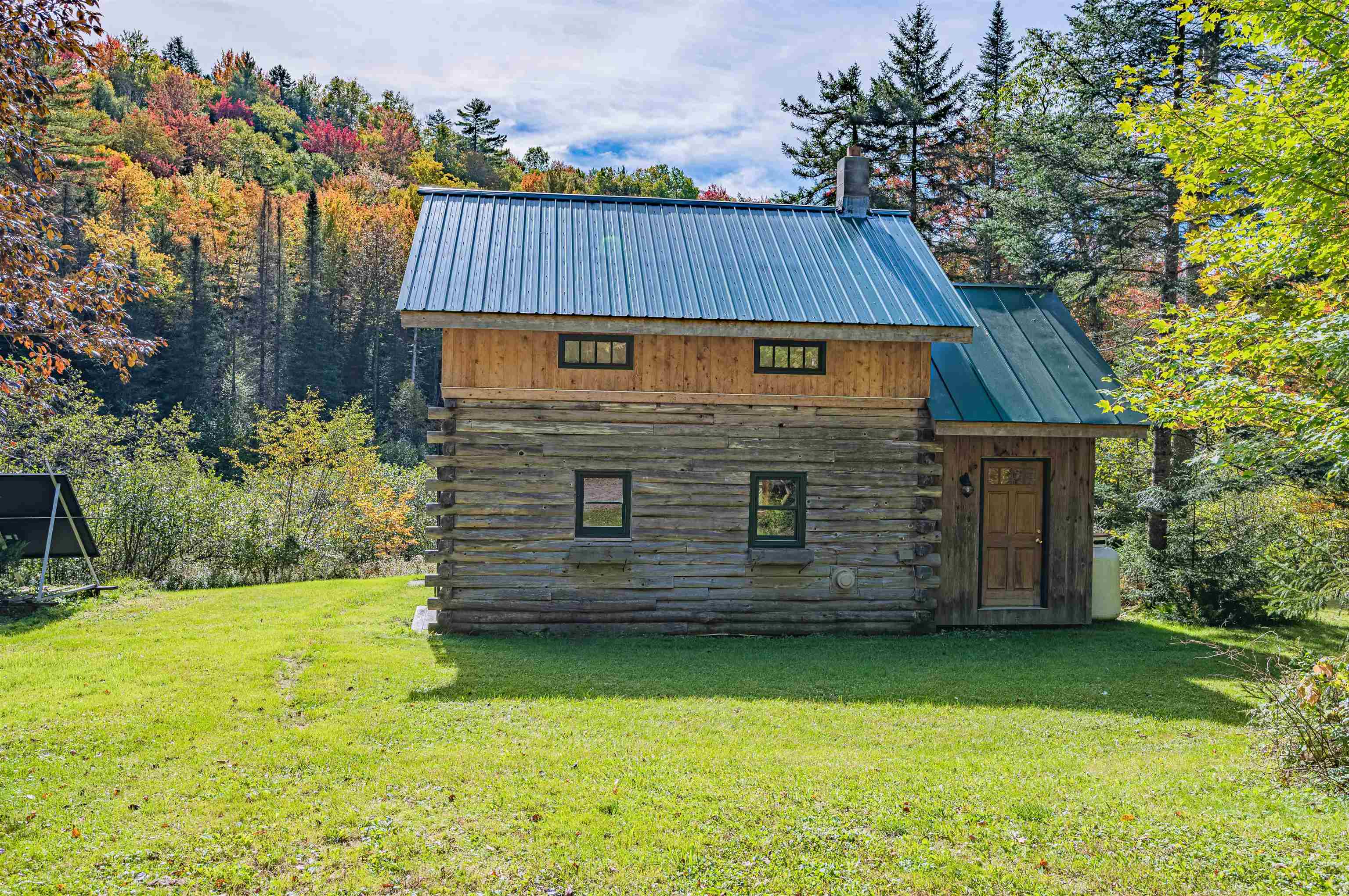1820 County Road Woodbury, VT 05650 - Photo 4 of 38