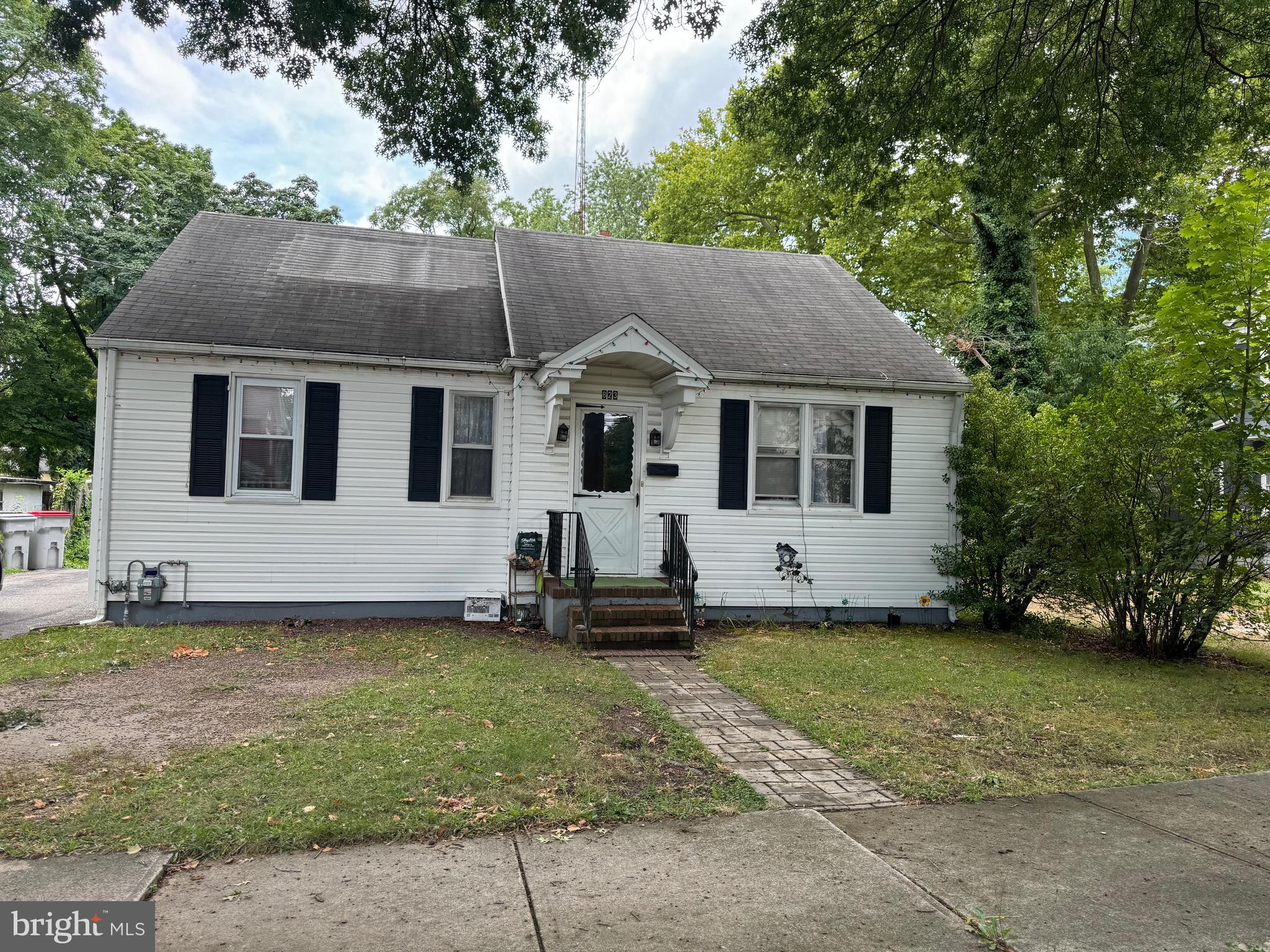 823 East Pear Street Vineland, NJ 08360 - Photo 1 of 7 Gallery Image 1