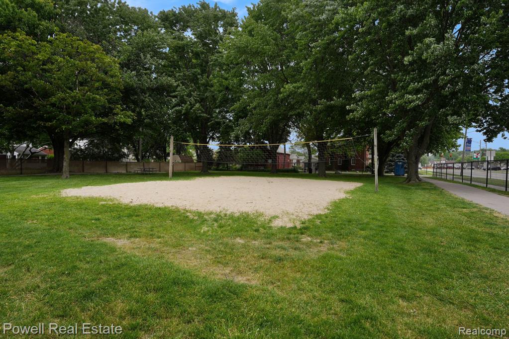18166 Davidson Road Fraser, MI 48026 - Photo 24 of 26