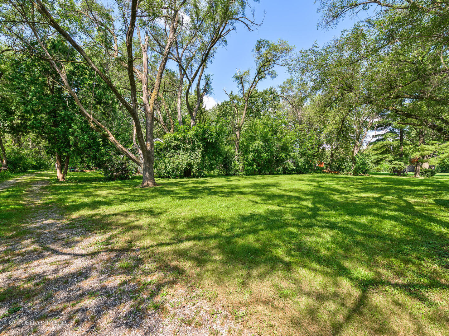 5107 North Arlington Heights Road Long Grove, IL 60047 - Photo 7 of 21 a view of a green field