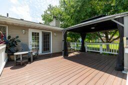 718 Forsythia Street Southeast De Motte, IN 46310 - Photo 14 of 39 256x171