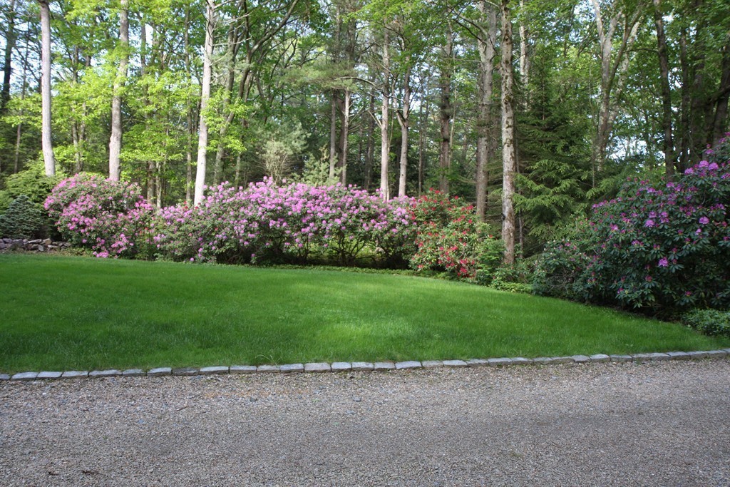 33 Towne Road Boxford, MA 01921 - Photo 2 of 30 Gallery Image 2