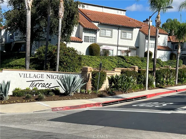 a view of a golf course