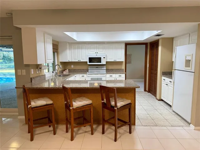 $748,000 | 3652 Oak Grove Drive, Sarasota, FL 34243