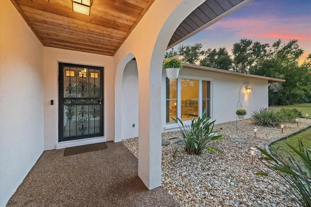 $748,000 | 3652 Oak Grove Drive, Sarasota, FL 34243