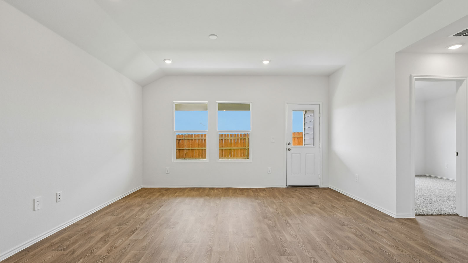 12020 Pike Bend Mustang Ridge, TX 78610 - Photo 7 of 30