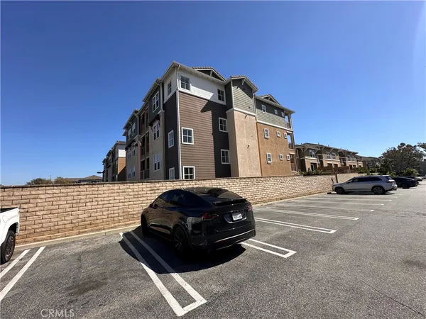 $2,550 | 3550 Torrance, Unit 215, Torrance, CA 90503