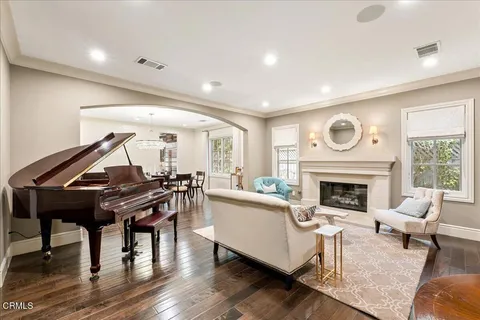 $4,250,000 | 10520 Blythe Avenue, Los Angeles, CA 90064