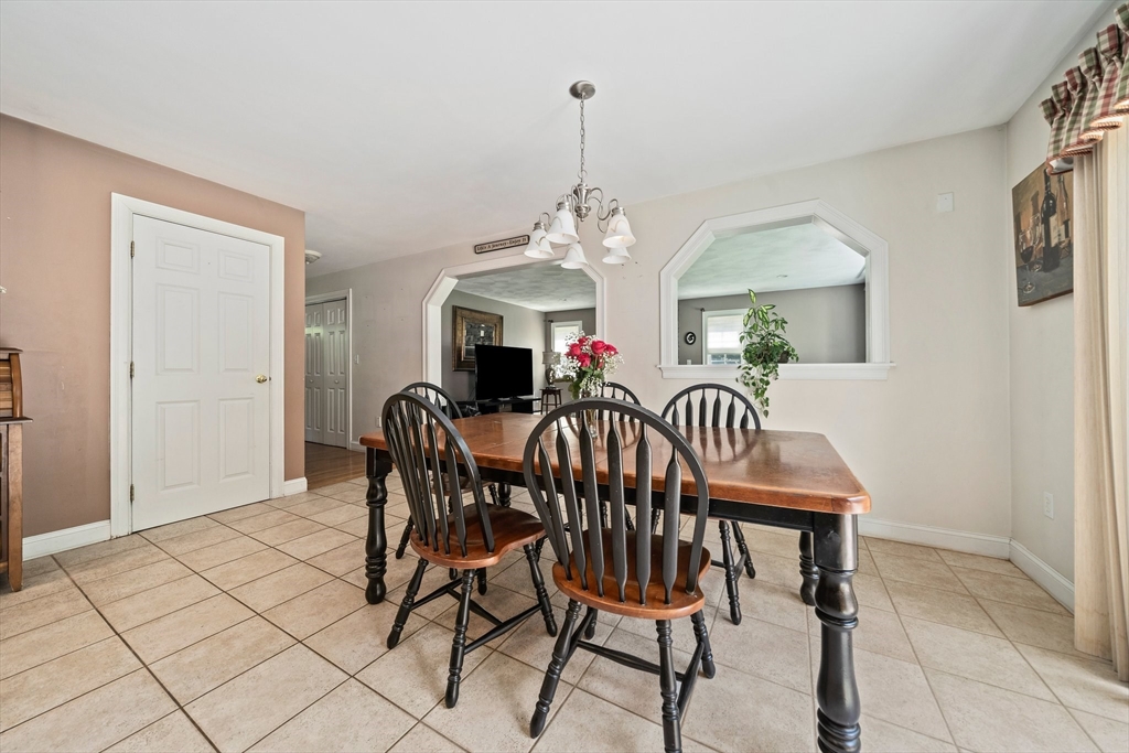 108 Ring Road Kingston, MA 02364 - Photo 15 of 34