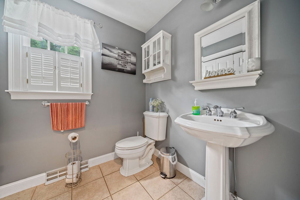 108 Ring Road Kingston, MA 02364 - Photo 21 of 34