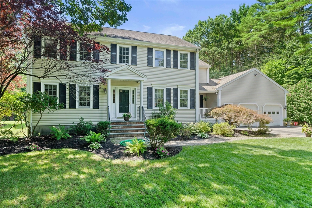 108 Ring Road Kingston, MA 02364 - Photo 3 of 34