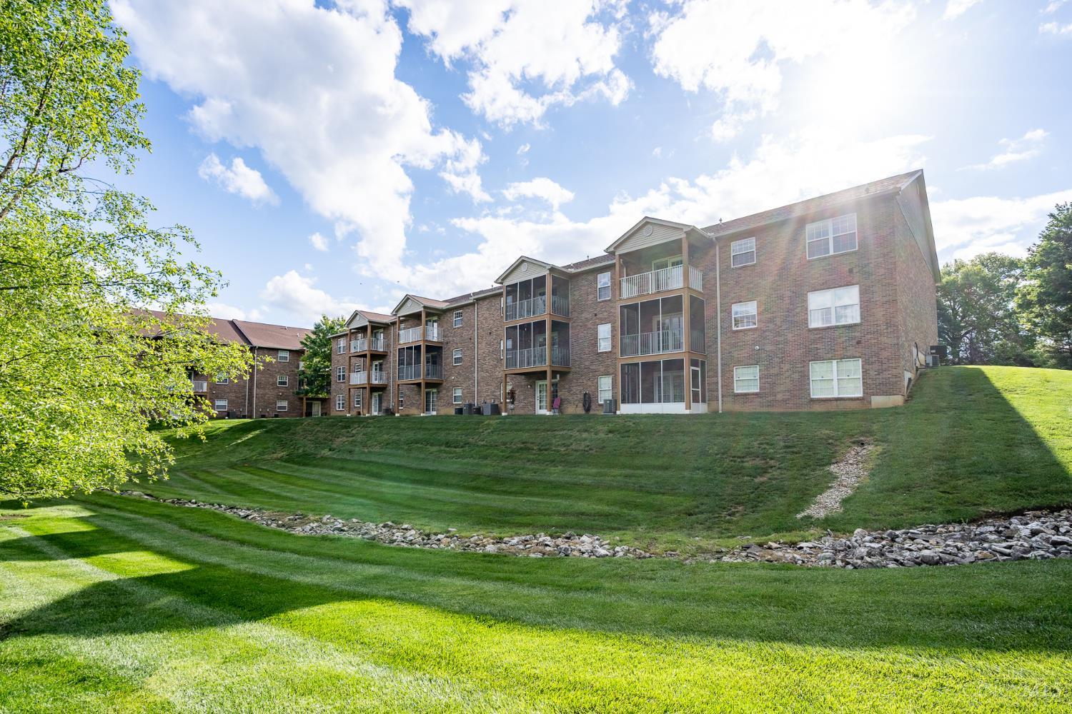 5694 Bridgetown Road, Unit 15 Cincinnati, OH 45248 - Photo 60 of 66 Gallery Image 60