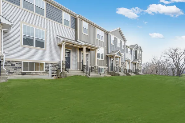 $339,490 | 416 Red Oak Circle, Volo, IL 60020