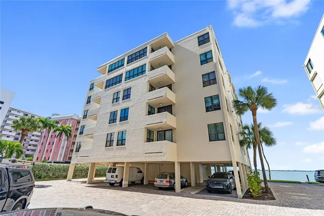 a view of parking area