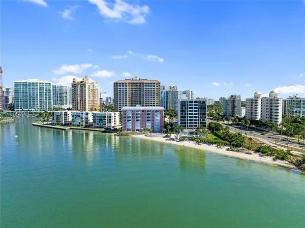 $5,000 | 97 Sunset Drive, Unit 201, Sarasota, FL 34236