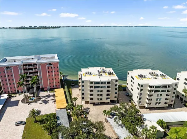 $5,000 | 97 Sunset Drive, Unit 201, Sarasota, FL 34236