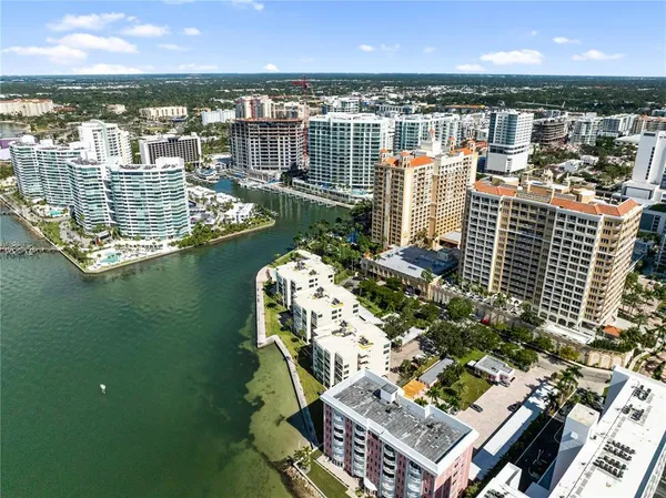 $5,000 | 97 Sunset Drive, Unit 201, Sarasota, FL 34236
