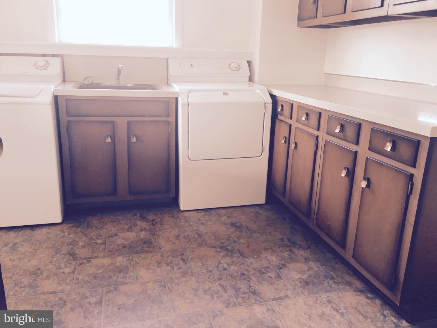 12 Mallard Road Southampton, PA 18966 - Photo 14 of 17 Laundry Room