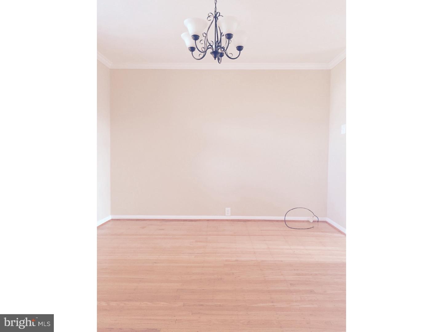 12 Mallard Road Southampton, PA 18966 - Photo 6 of 17 Dining Room