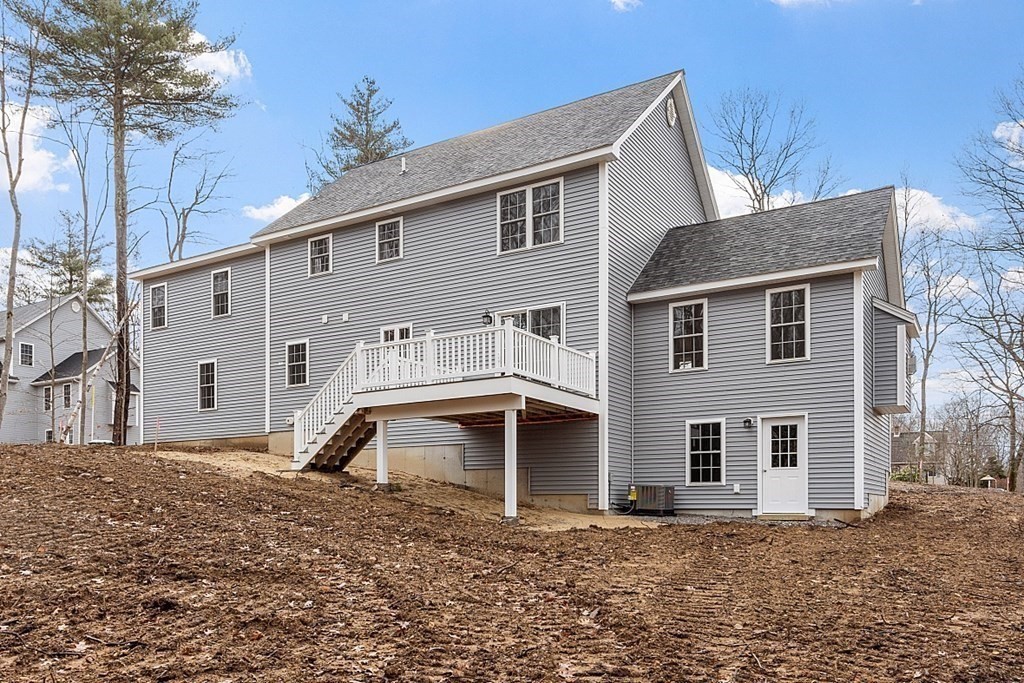 162 French Road Templeton, MA 01468 - Photo 4 of 40 a front view of a house with a yard