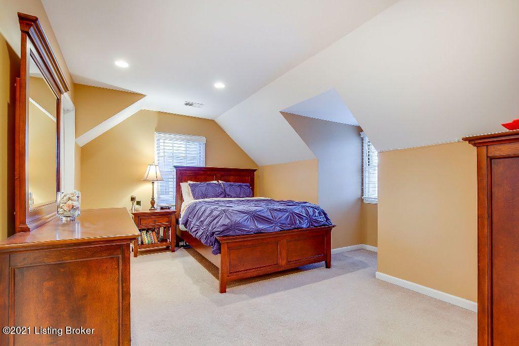 229 Sage Road Louisville, KY 40207 - Photo 17 of 28 Primary Bedroom