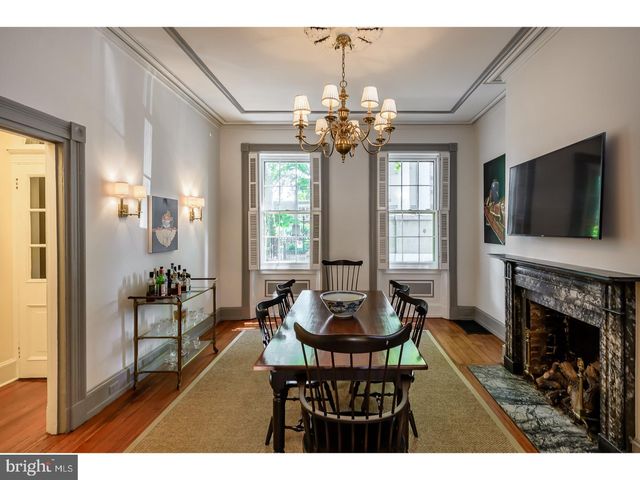 $1,740,000 | 411 Pine Street, Philadelphia, PA 19106