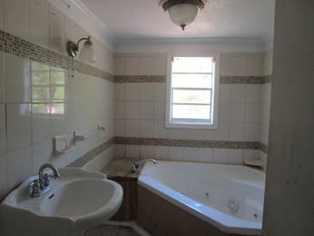 187 Davis Terrace St. George, SC 29477 - Photo 6 of 7 bathroom_65351635