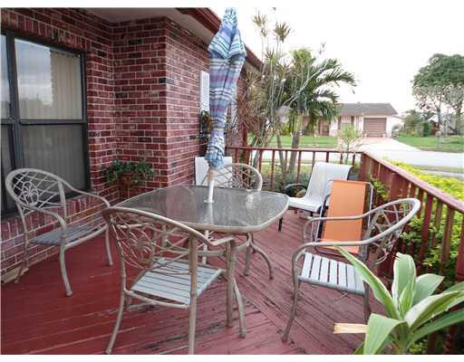9738 Southwest 2nd Street Boca Raton, FL 33428 - Photo 3 of 16 Exterior Front