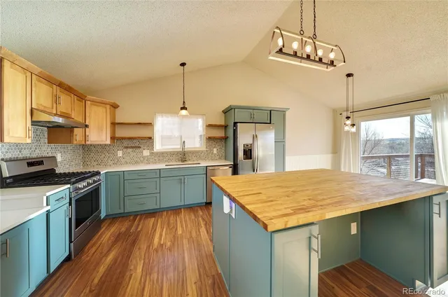 $2,100 | 4450 McGrew Circle, Colorado Springs, CO 80911
