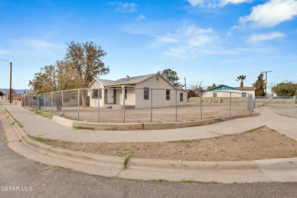 $185,000 | 7655 Hacienda Avenue, El Paso, TX 79915