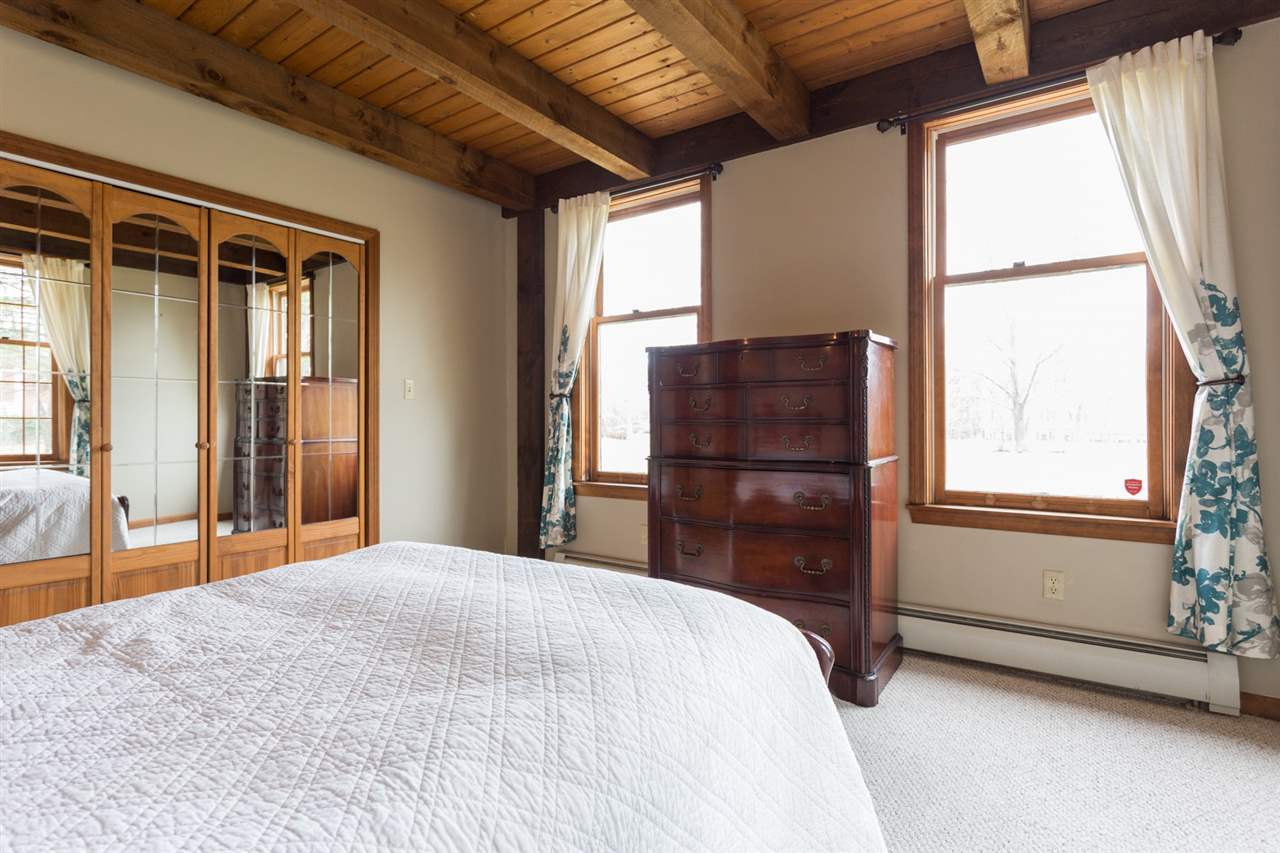 332 Stage Road Nottingham, NH 03290 - Photo 21 of 36