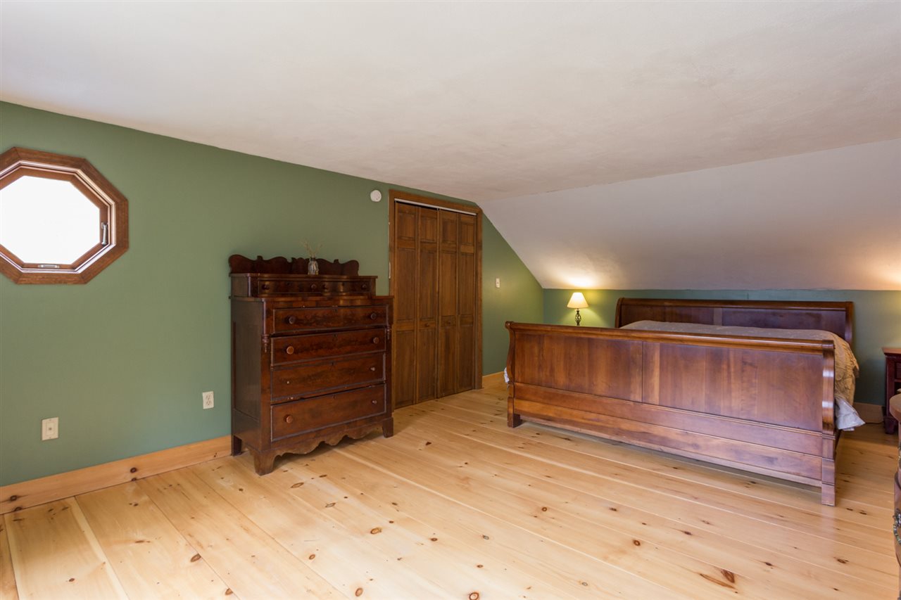 332 Stage Road Nottingham, NH 03290 - Photo 25 of 36